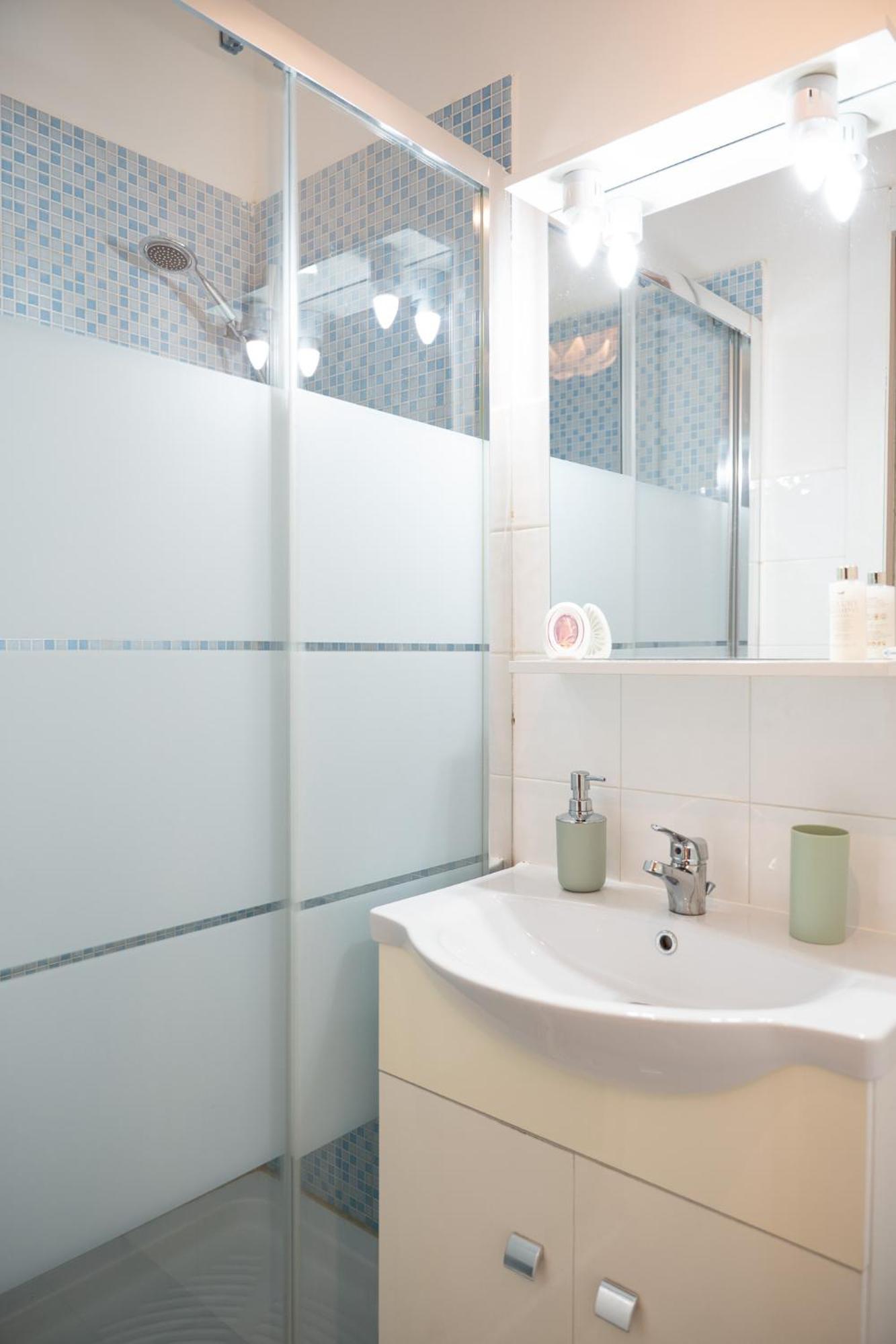 Nova House 3 3 Bagni Perfetta Per Famiglie E Gruppi A Due Passi Da Termini Apartamento Roma
